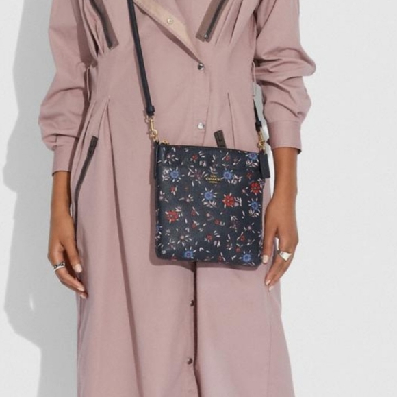 Coach Kitt Messenger Crossbody with Wildflower - Picture 8 of 10